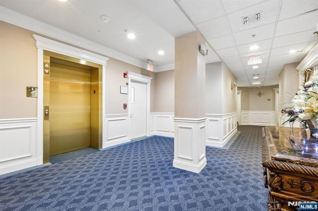 9104 Ravenscroft Road, Clifton, NJ 07013
