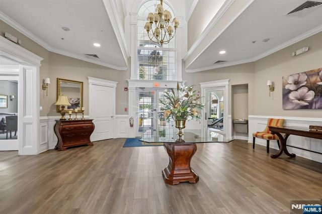 9104 Ravenscroft Road, Clifton, NJ 07013