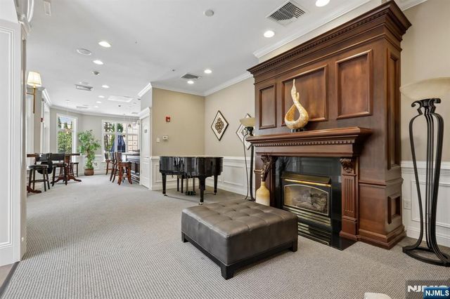 9104 Ravenscroft Road, Clifton, NJ 07013