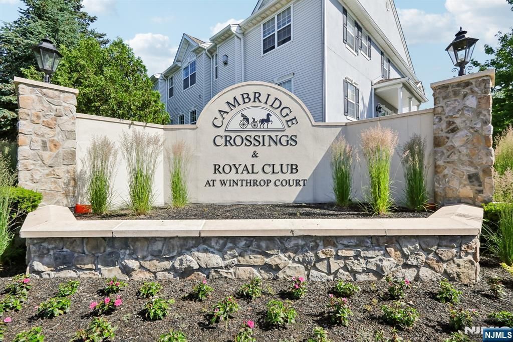 9104 Ravenscroft Road, Clifton, NJ 07013