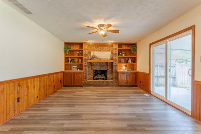 7524 E Blackford Avenue, Evansville, IN 47715