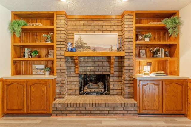 7524 E Blackford Avenue, Evansville, IN 47715
