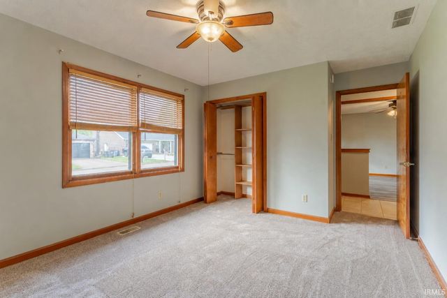 7524 E Blackford Avenue, Evansville, IN 47715