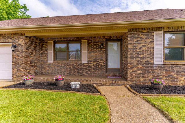 7524 E Blackford Avenue, Evansville, IN 47715