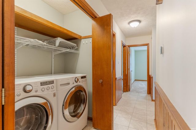 7524 E Blackford Avenue, Evansville, IN 47715