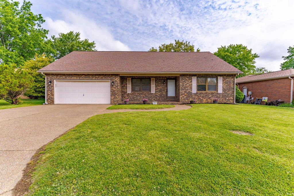 7524 E Blackford Avenue, Evansville, IN 47715
