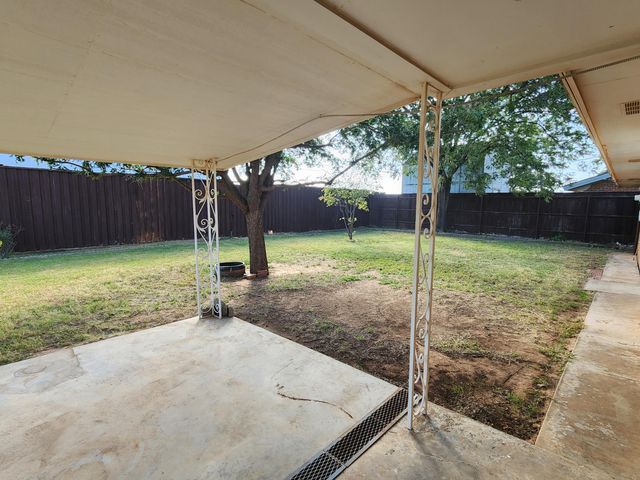 126 E 23rd Street, Littlefield, TX 79339