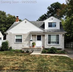 28760 Everett Street, Southfield, MI 48076