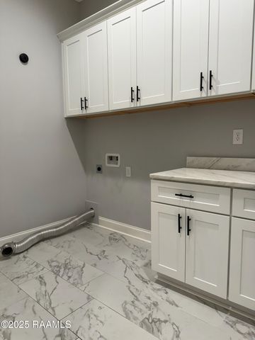 211 Treescape Drive, Lafayette, LA 70508