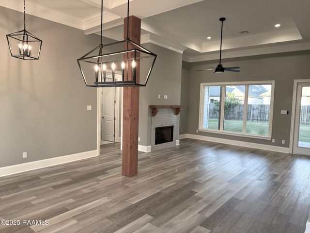 211 Treescape Drive, Lafayette, LA 70508