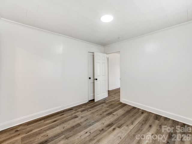 1717 W Davidson Avenue, Gastonia, NC 28052