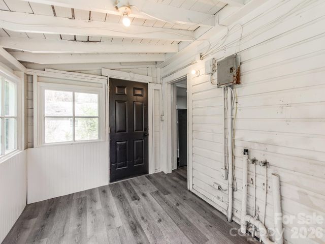 1717 W Davidson Avenue, Gastonia, NC 28052