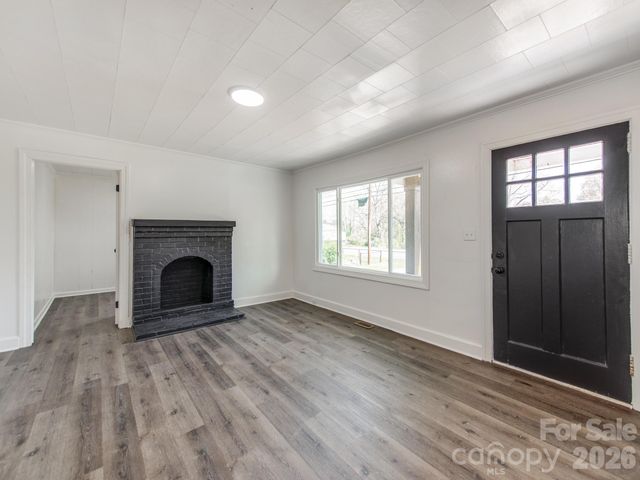 1717 W Davidson Avenue, Gastonia, NC 28052