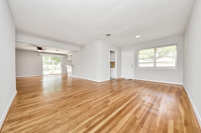 1923 Springrock Lane, Houston, TX 77080
