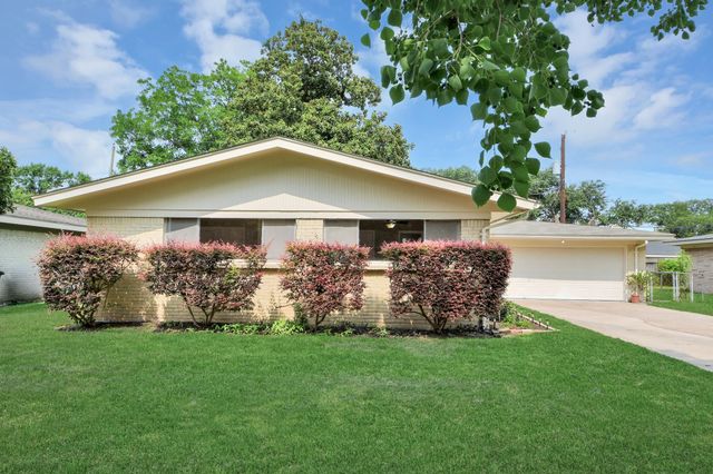1923 Springrock Lane, Houston, TX 77080