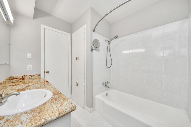1923 Springrock Lane, Houston, TX 77080