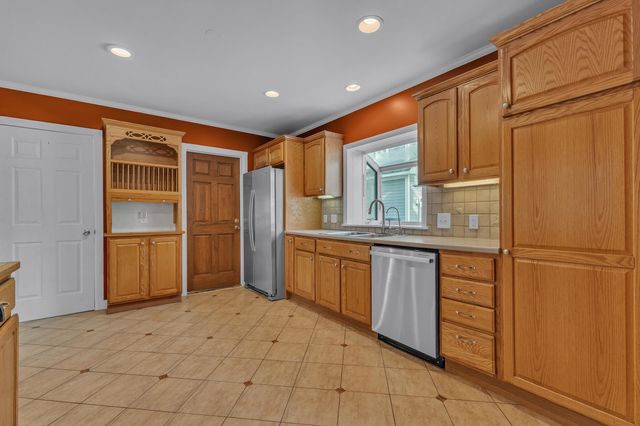 203 N 7th Street, Ann Arbor, MI 48103