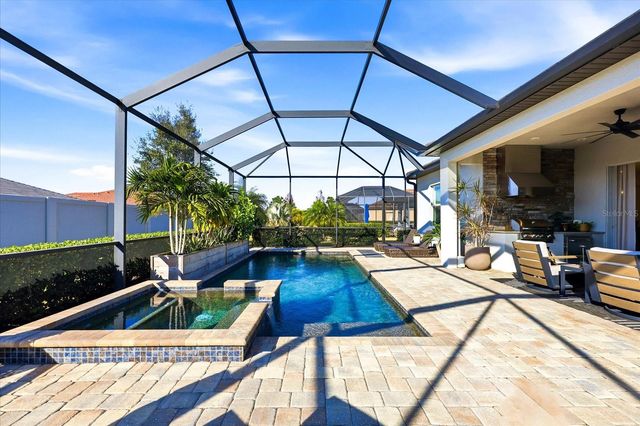 12007 PERENNIAL PLACE, Lakewood Ranch, FL 34211