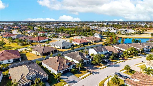 12007 PERENNIAL PLACE, Lakewood Ranch, FL 34211