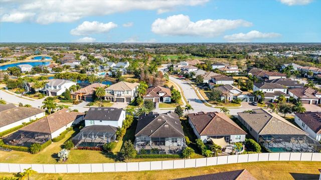 12007 PERENNIAL PLACE, Lakewood Ranch, FL 34211