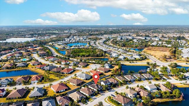 12007 PERENNIAL PLACE, Lakewood Ranch, FL 34211