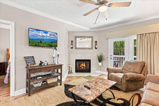 820 Golf View Boulevard, Pigeon Forge, TN 37863