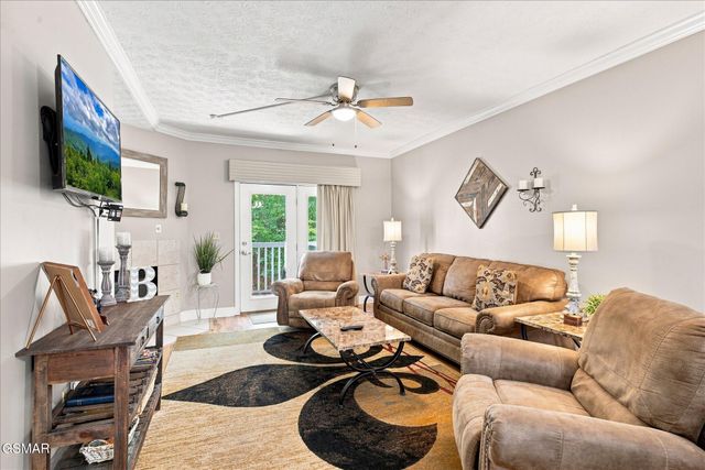 820 Golf View Boulevard, Pigeon Forge, TN 37863