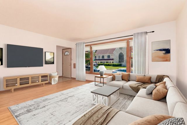 4846 W Foster Avenue, Chicago, IL 60630