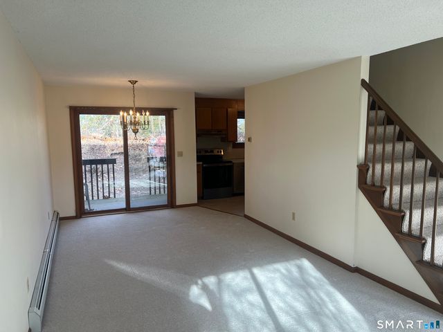 649 Middle Turnpike East APT E, Manchester, CT 06040