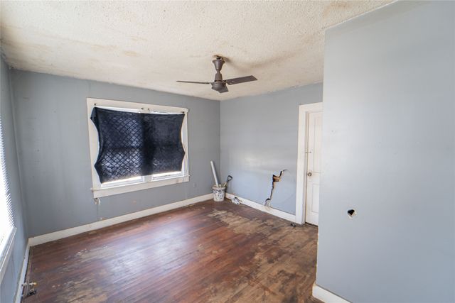 1109 W Elm Street, Breckenridge, TX 76424