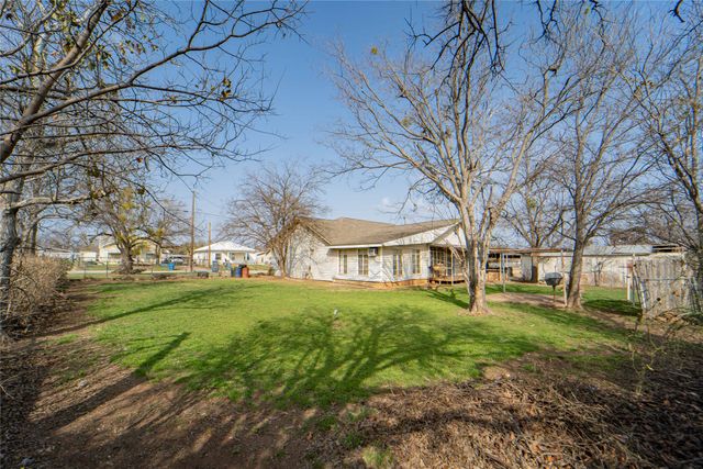 1109 W Elm Street, Breckenridge, TX 76424