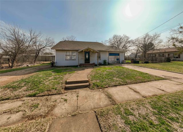 1109 W Elm Street, Breckenridge, TX 76424