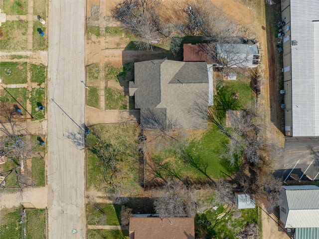 1109 W Elm Street, Breckenridge, TX 76424