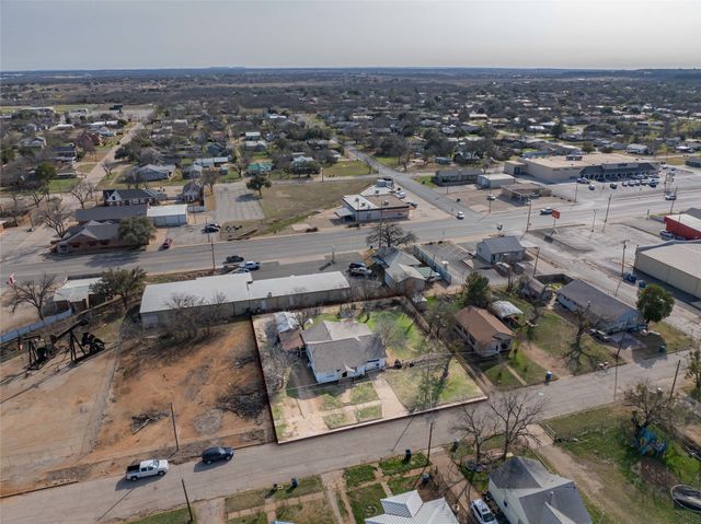 1109 W Elm Street, Breckenridge, TX 76424