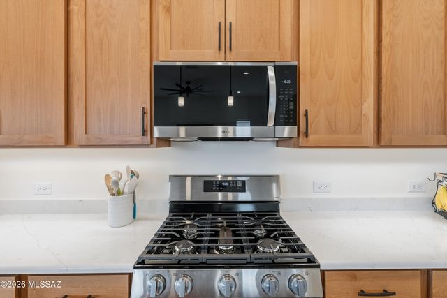 1774 E Wintergreen Drive, Green Valley, AZ 85614