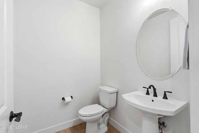 1774 E Wintergreen Drive, Green Valley, AZ 85614