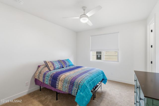 1774 E Wintergreen Drive, Green Valley, AZ 85614