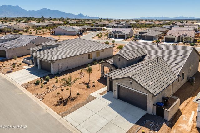 1774 E Wintergreen Drive, Green Valley, AZ 85614