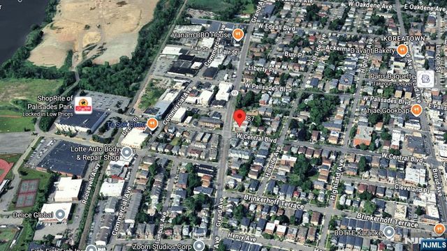 87 W Central Boulevard 7, Palisades Park, NJ 07650