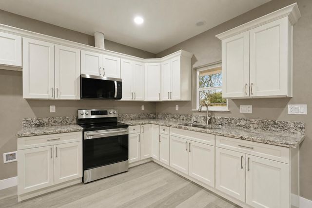9421 Carter Ct, Stockton, CA 95209