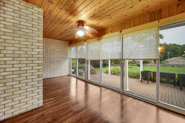 5617 W Wilmens Trail, La Porte, IN 46350