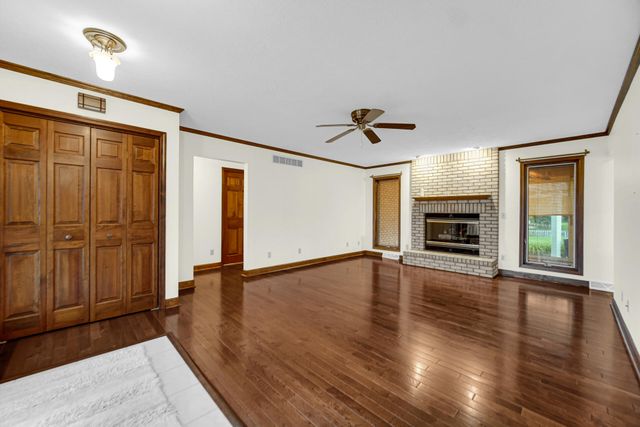 5617 W Wilmens Trail, La Porte, IN 46350