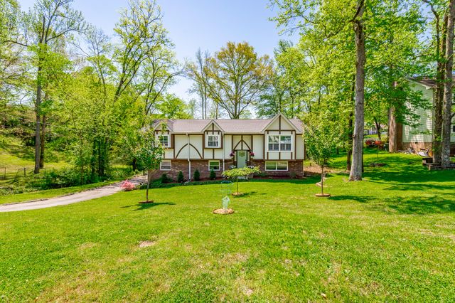 6307 Ridge Lake Road, Hixson, TN 37343