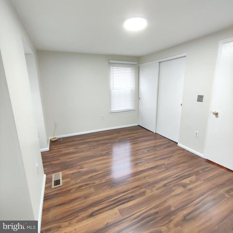 8317 GEORGIAN CT, Manassas, VA 20110