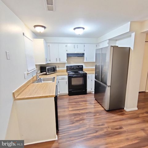 8317 GEORGIAN CT, Manassas, VA 20110