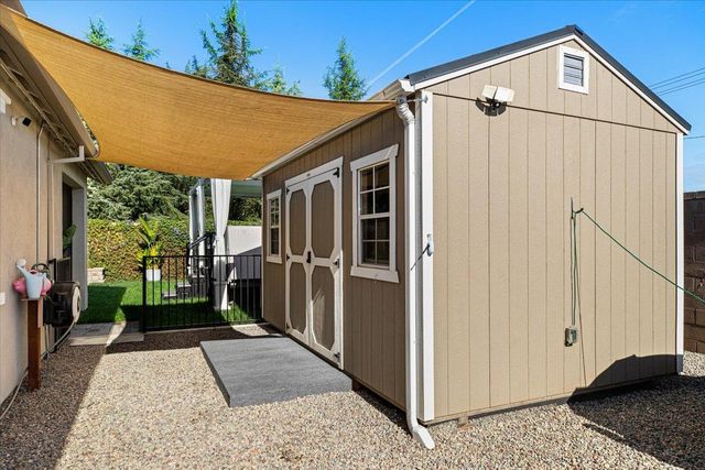 2897 Margot Ln, Turlock, CA 95382