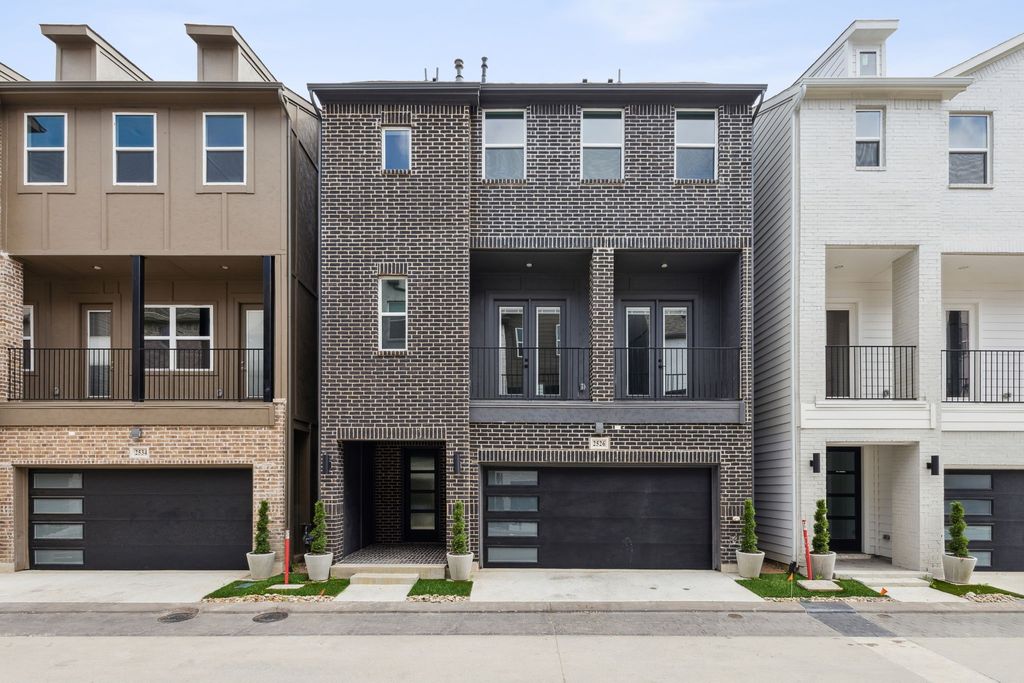 2526 Carmelita Street, Dallas, TX 75212