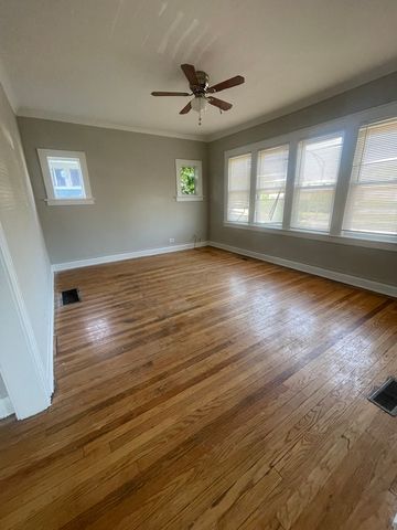 10056 S Indiana Avenue, Chicago, IL 60628