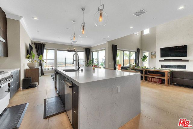 20558 W Overlook Court, Porter Ranch (los Angeles), CA 91326
