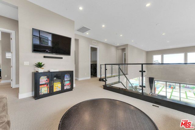 20558 W Overlook Court, Porter Ranch (los Angeles), CA 91326